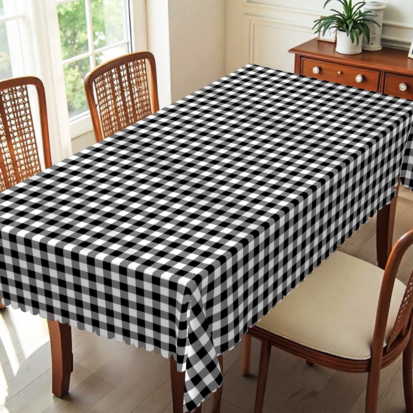 Black and White Plaid Tablecloth, Dustproof Easy-Care Checkered Dining Table Cover for Everyday Use and Festive Decor