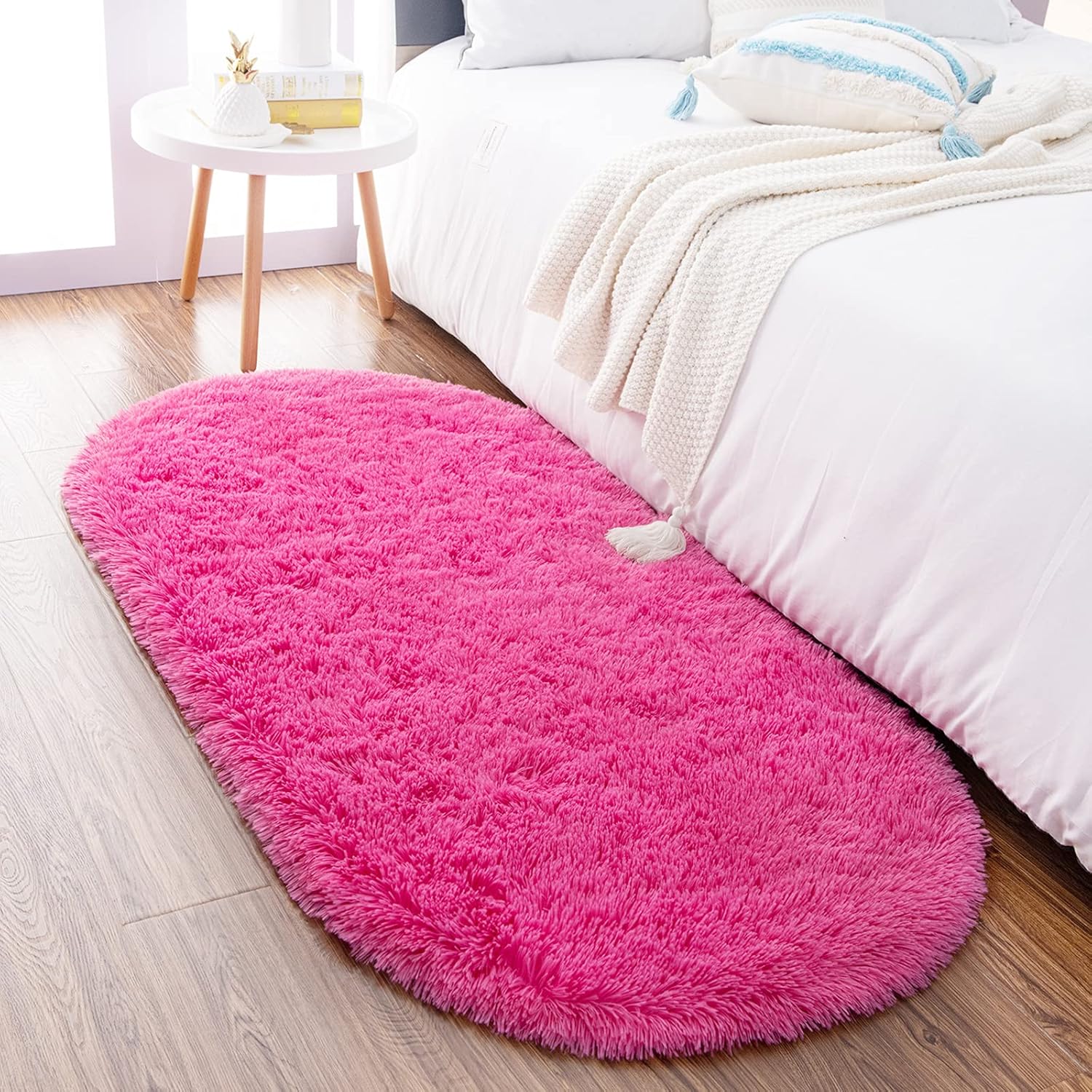 Fluffy Oval Area Rug 2.6 x 5.3 Ft, Soft Fuzzy Shag Carpet for Bedroom Bedside, Non-Slip Plush Shaggy Rug
