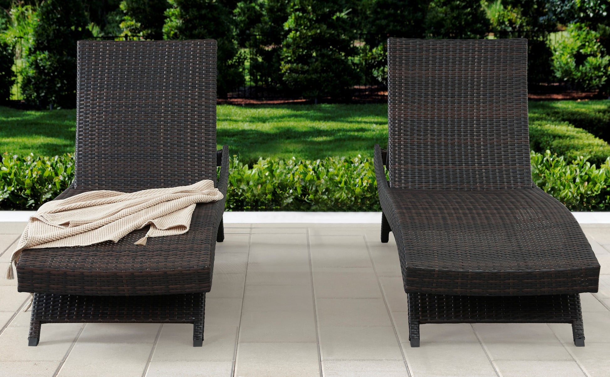 Chic Crate - Waterproof 2-Person Outdoor Chaise Lounge Set, Lightweight Black Patio Furniture - All-Weather Comfort