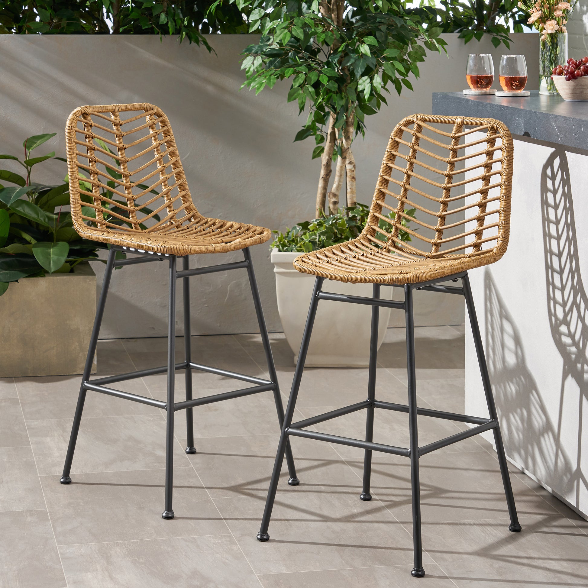 Sawtelle Outdoor Wicker Barstools Set of 2 – Rattan Patio Bar Stools with Black Metal Frame