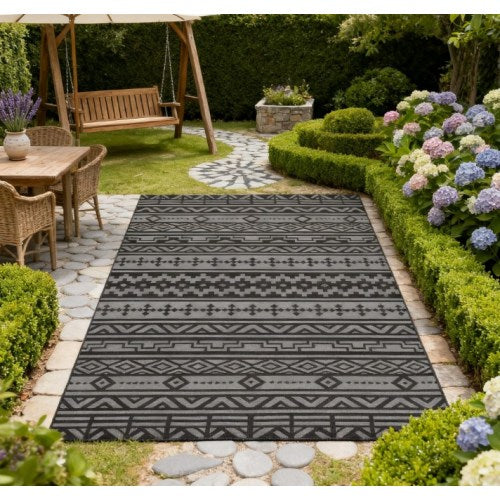 Chic Crate Outdoor Rug, Waterproof Plastic Rug with Carry Bag, for Patio Camping Beach Deck Porch Balcony